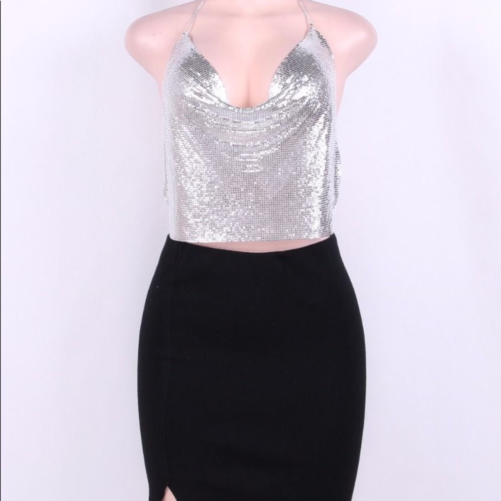 Backless Sequined Top - Picture 2 of 3